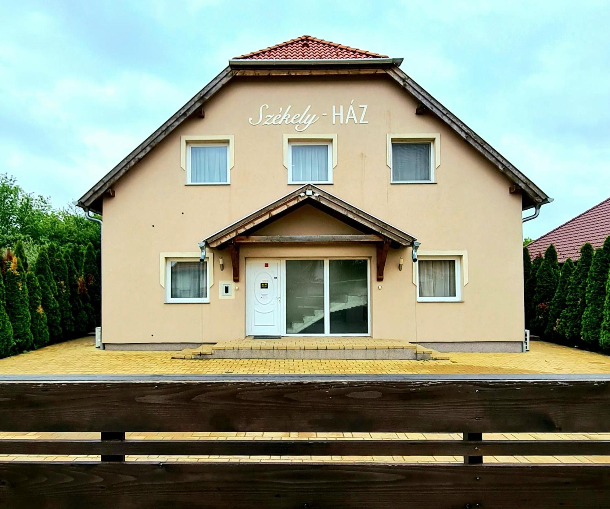 Apartamento Székely Ház Sopron Exterior foto